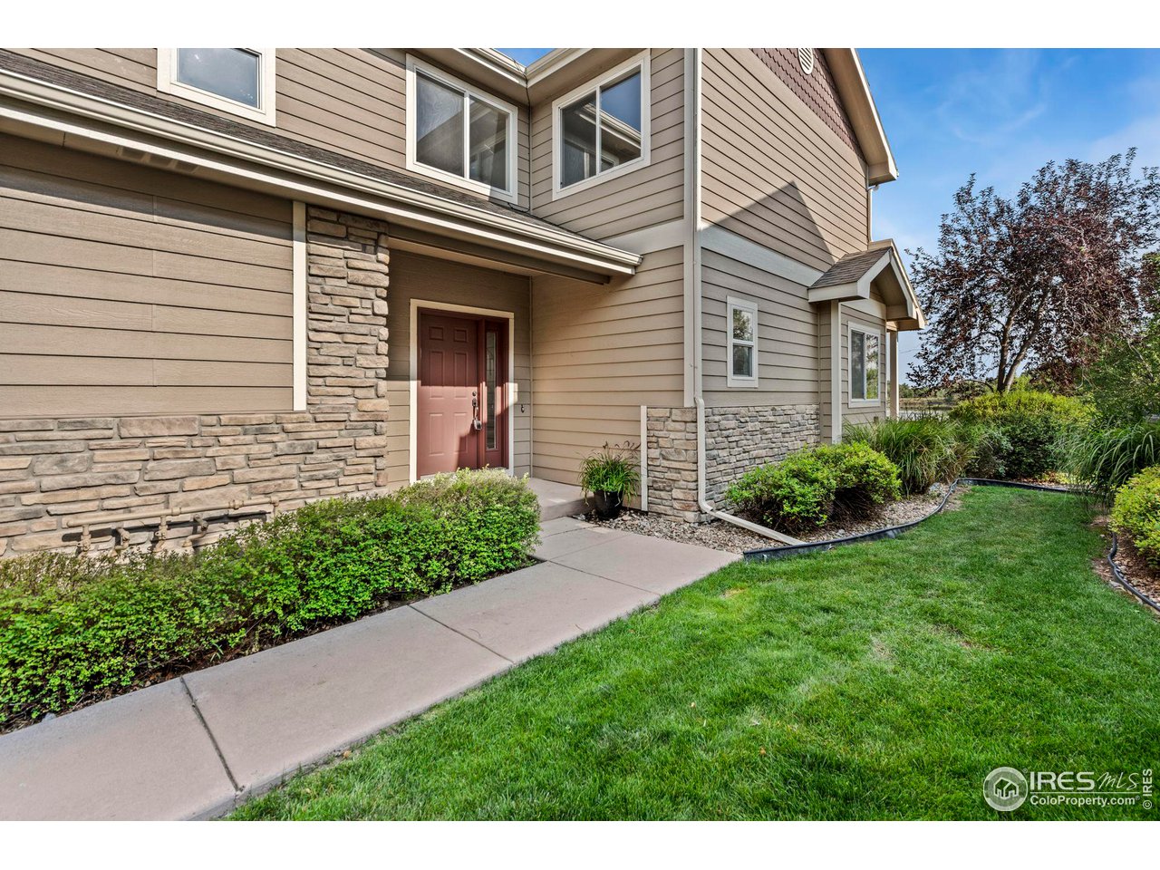 702 Cairnes Dr C-7