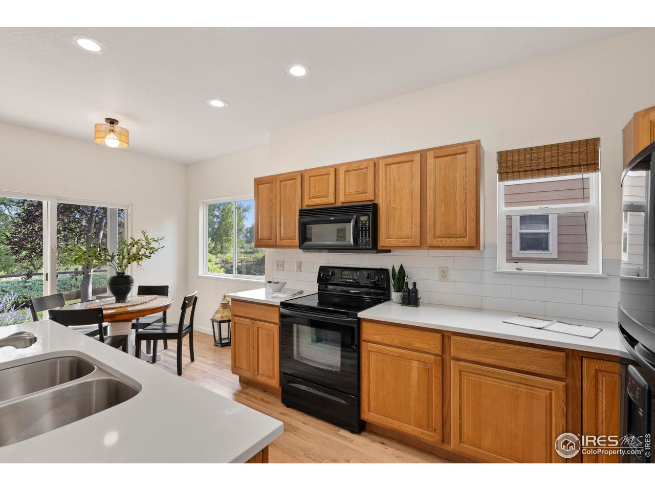 702 Cairnes Dr C-7