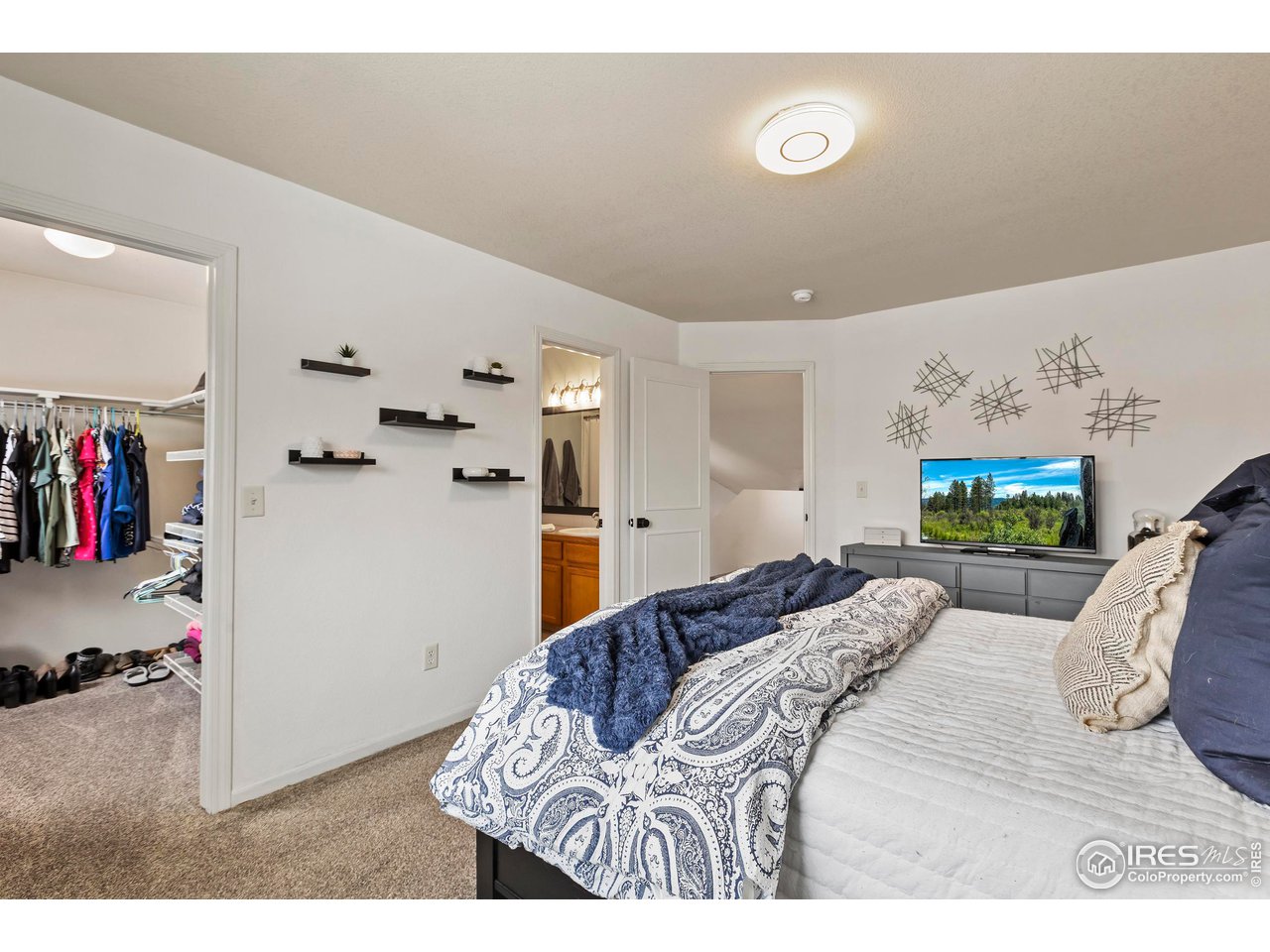 800 2nd St