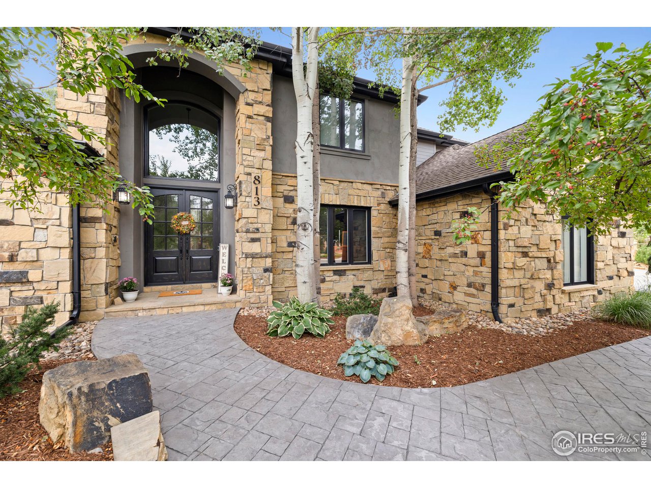 813 Whitehall Ct