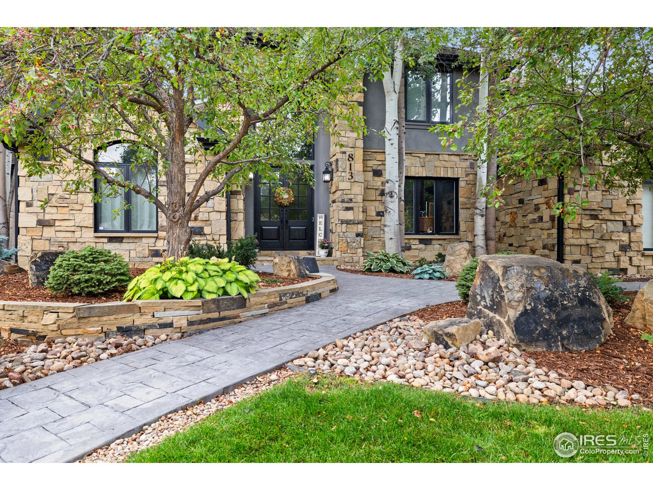 813 Whitehall Ct