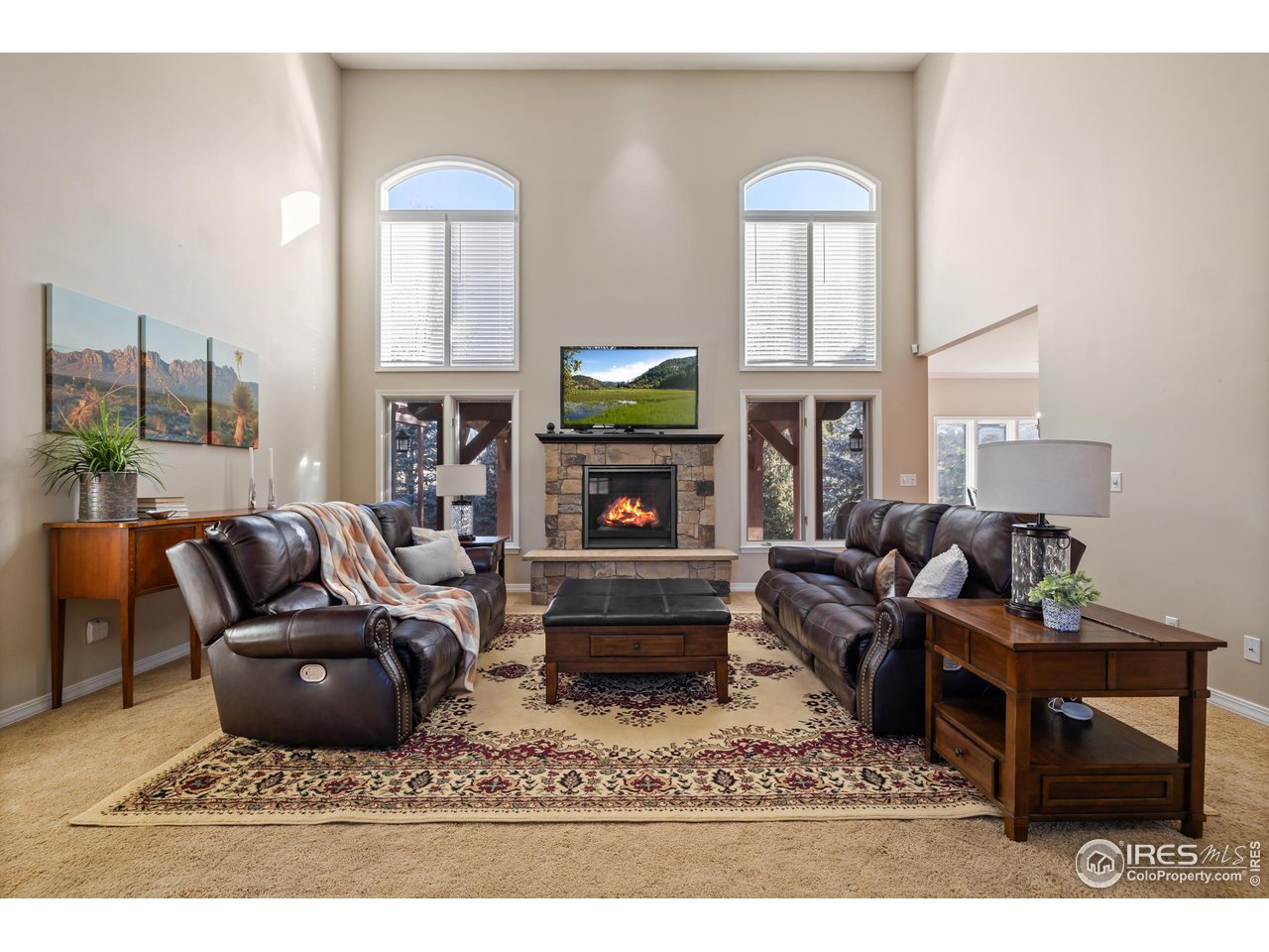 813 Whitehall Ct