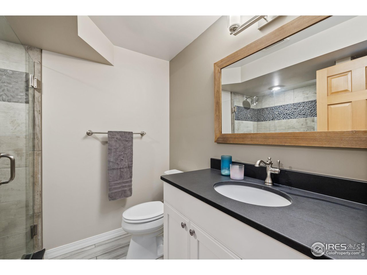 813 Whitehall Ct