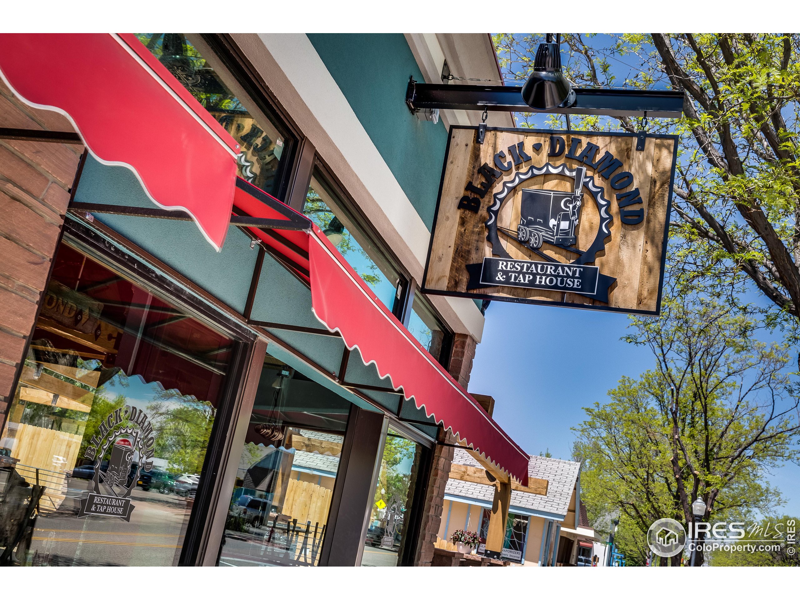 301 Indian Peaks Trl W