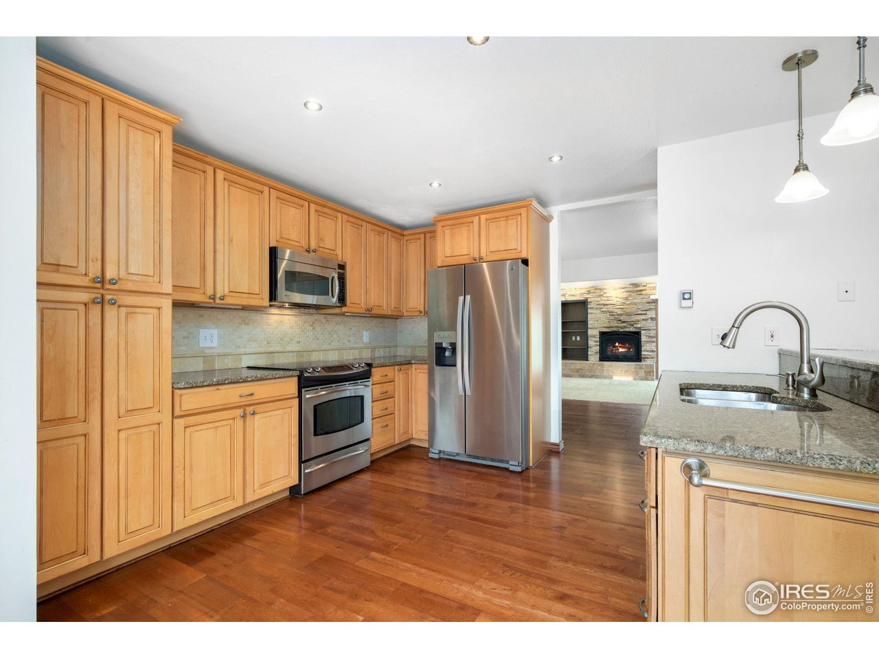 1045 Driftwood Dr