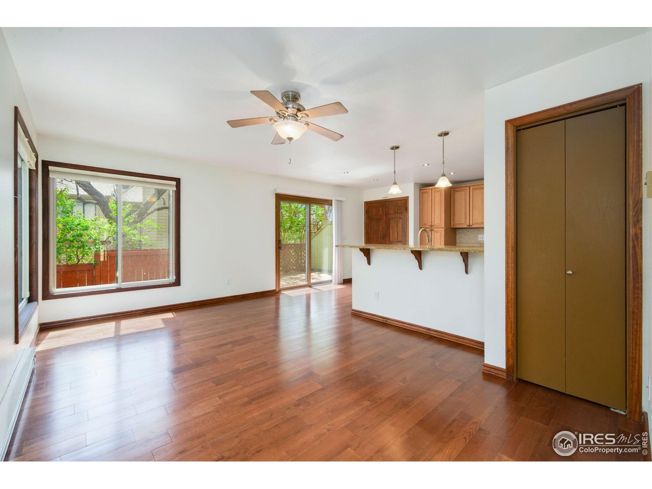 1045 Driftwood Dr