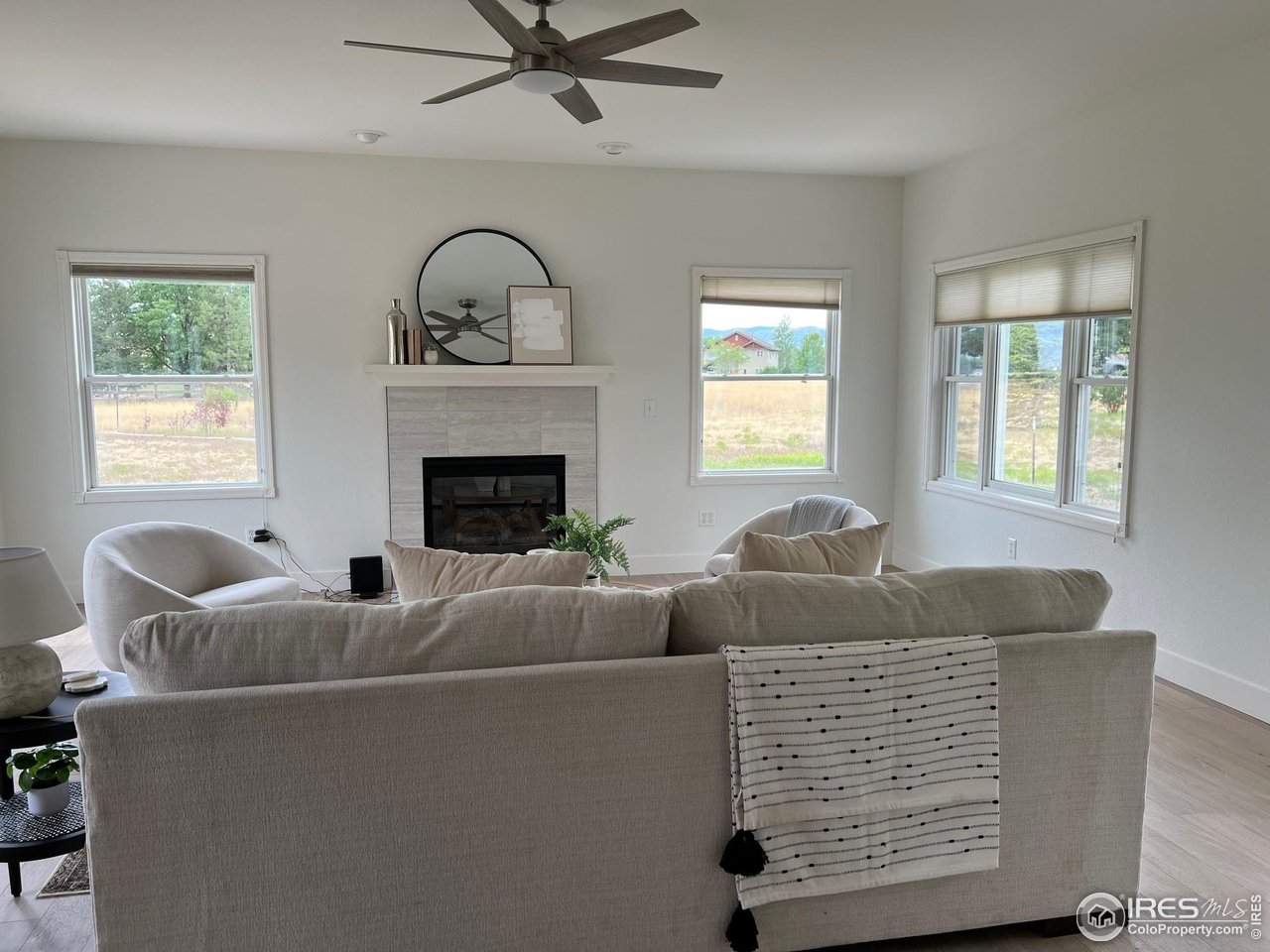 458 Deerfield Cir