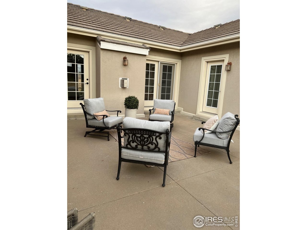 458 Deerfield Cir