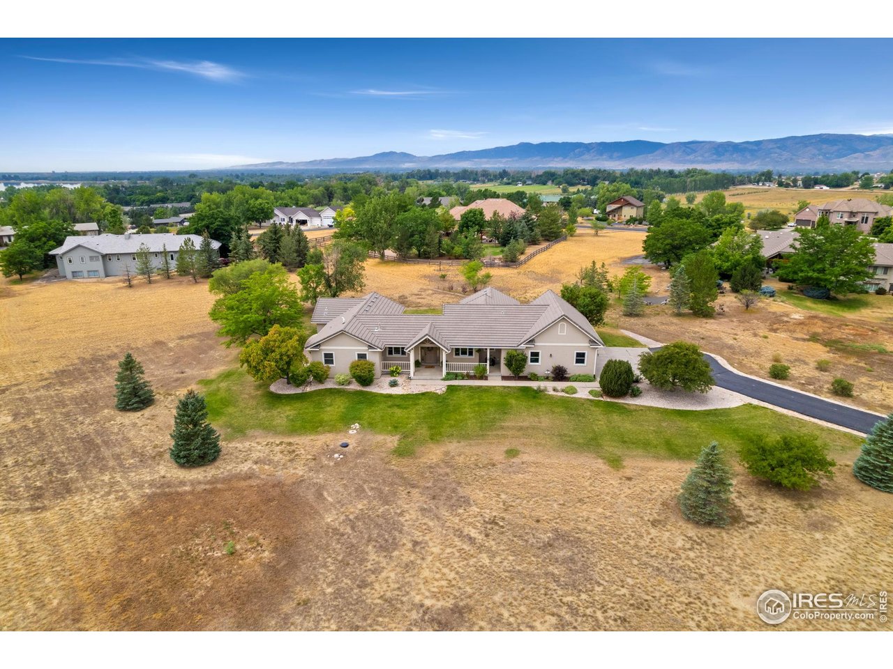 458 Deerfield Cir