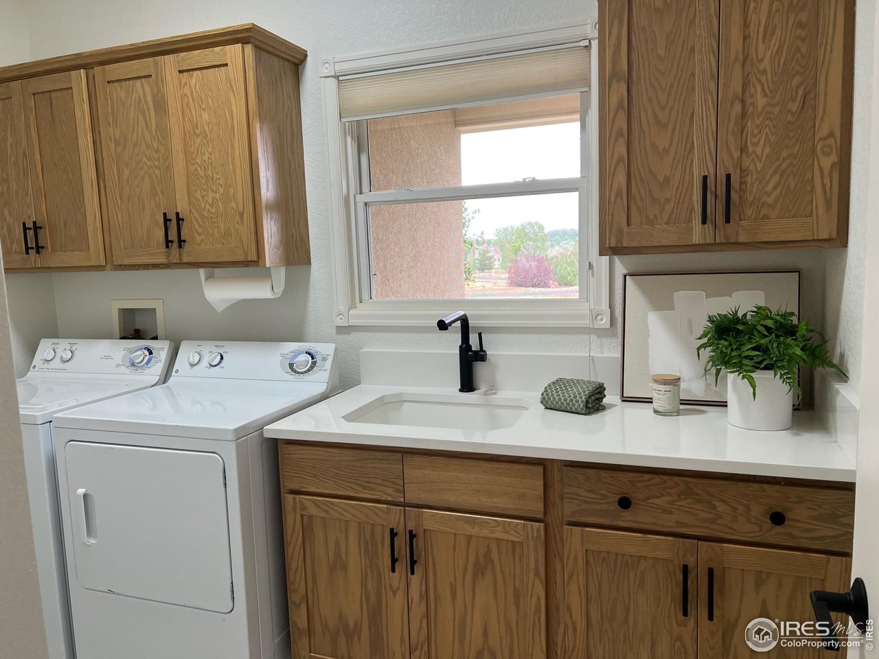 458 Deerfield Cir