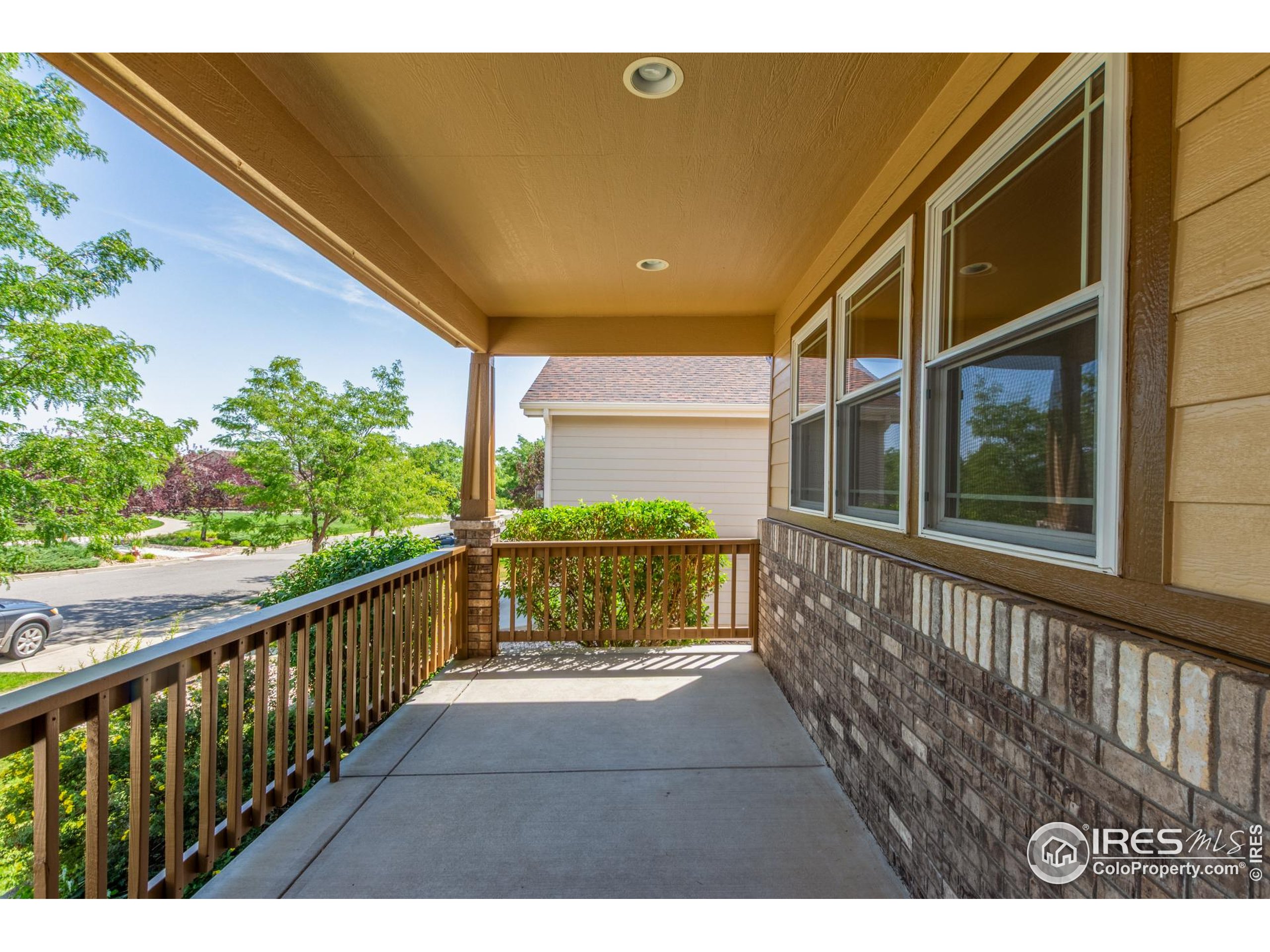 2422 Steamboat Springs St