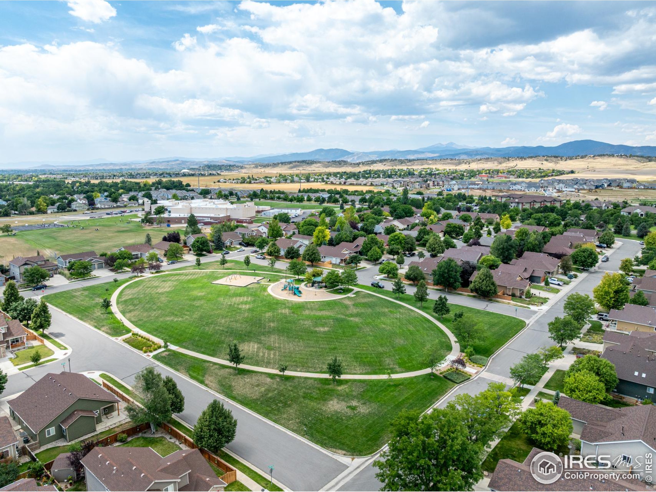 2422 Steamboat Springs St