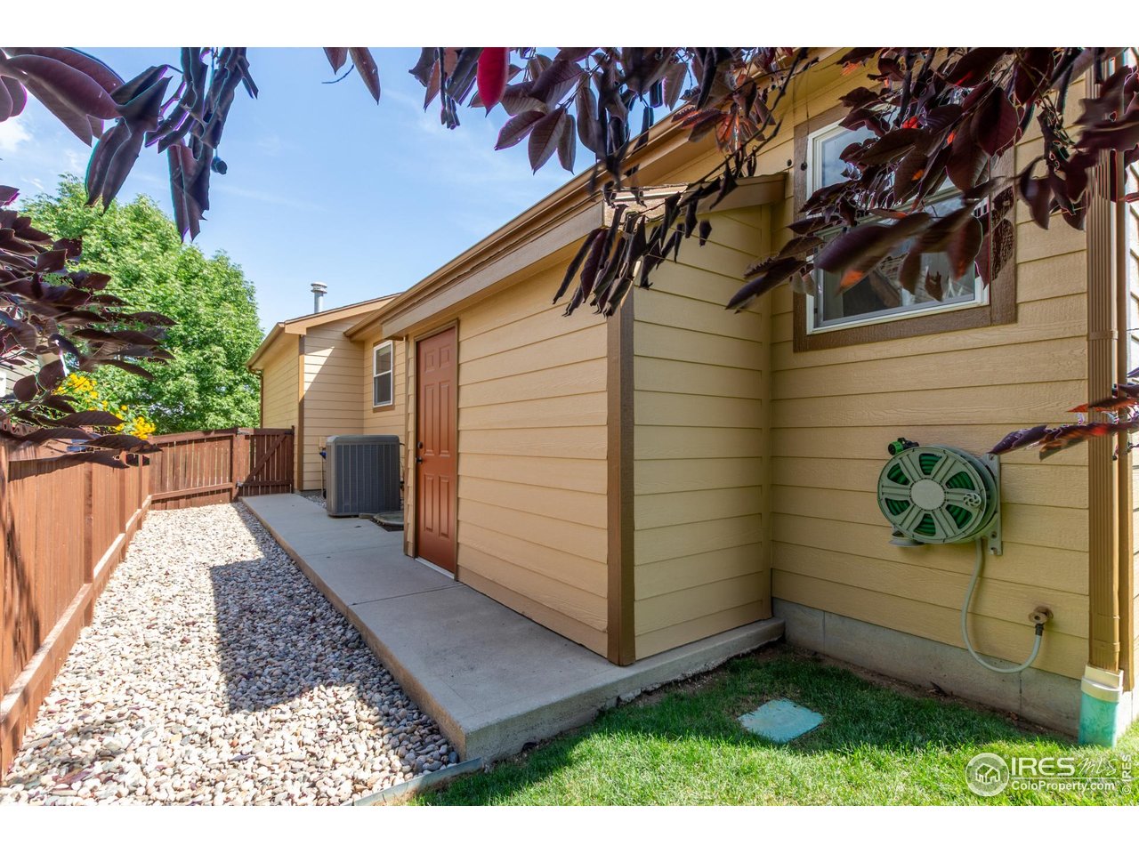 2422 Steamboat Springs St