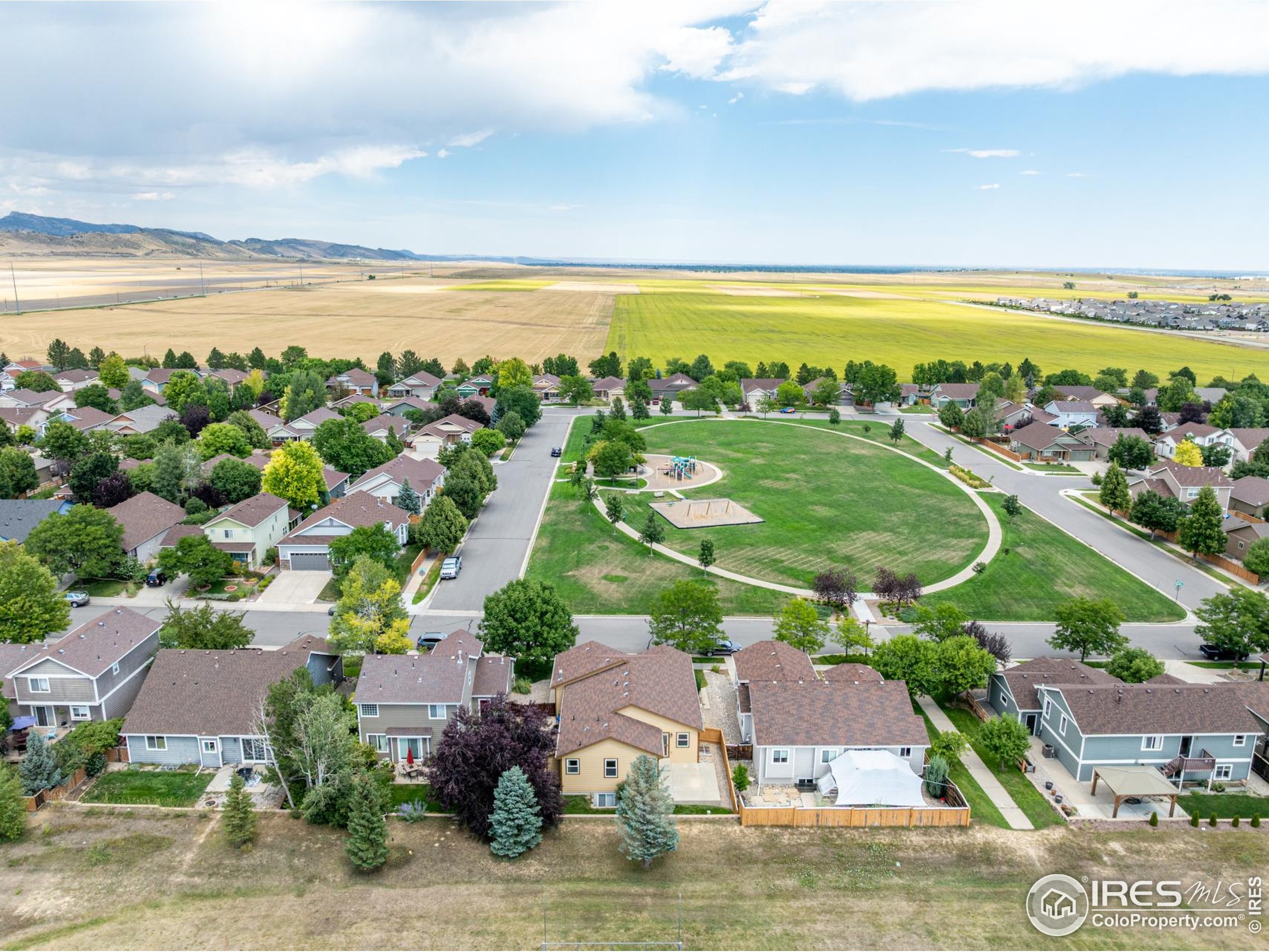 2422 Steamboat Springs St