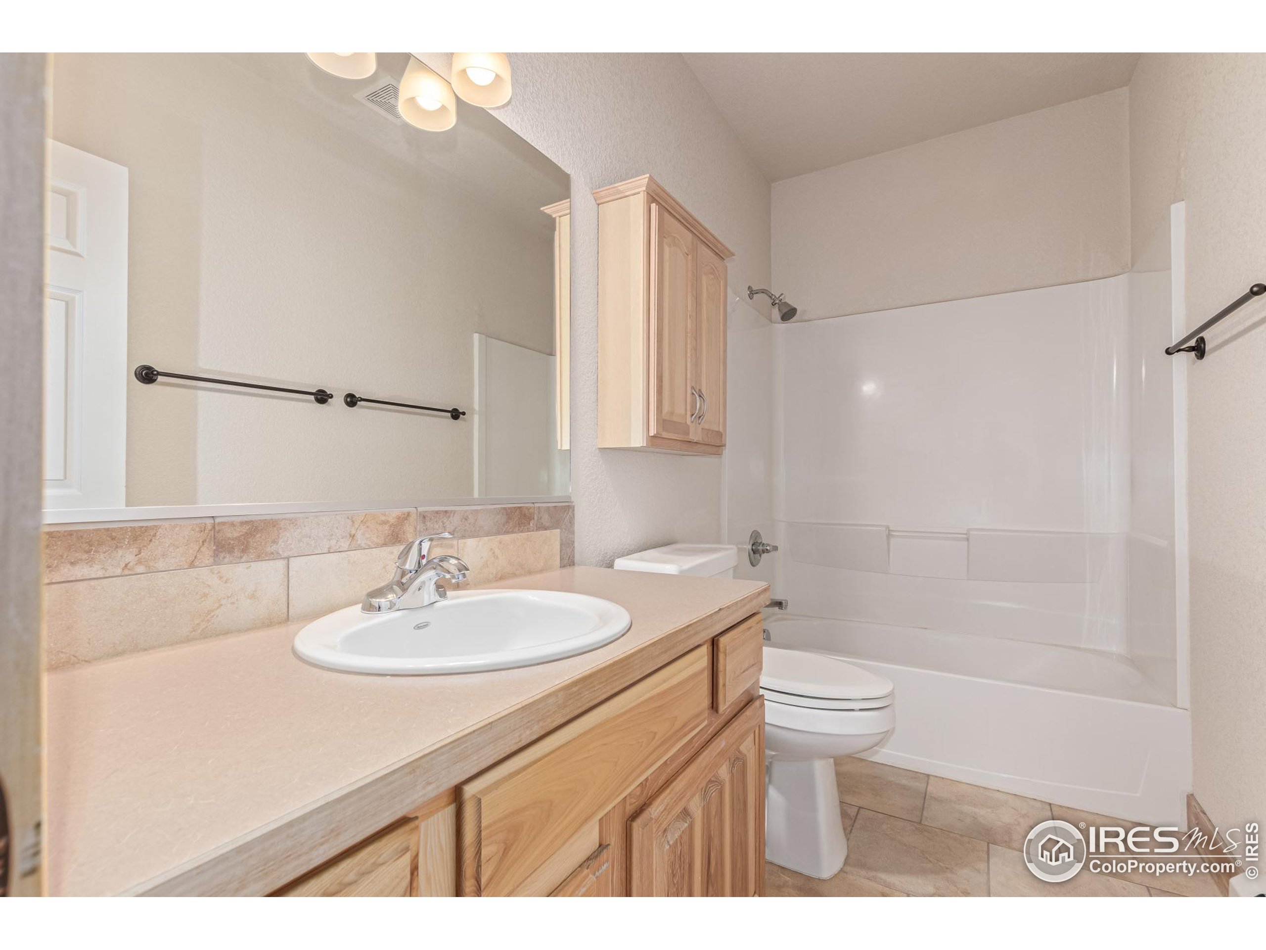 2422 Steamboat Springs St