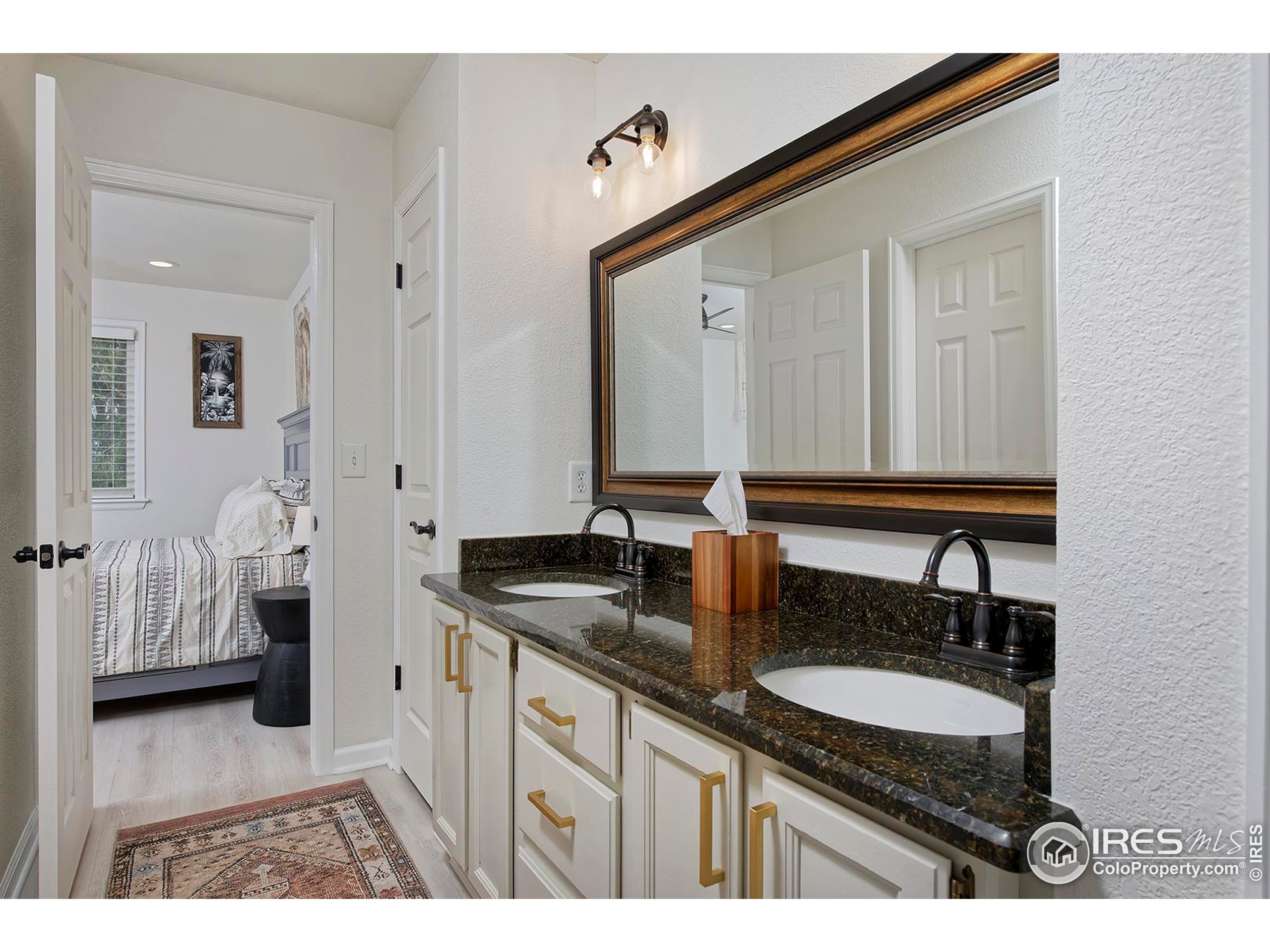 5865 N Orchard Creek Cir