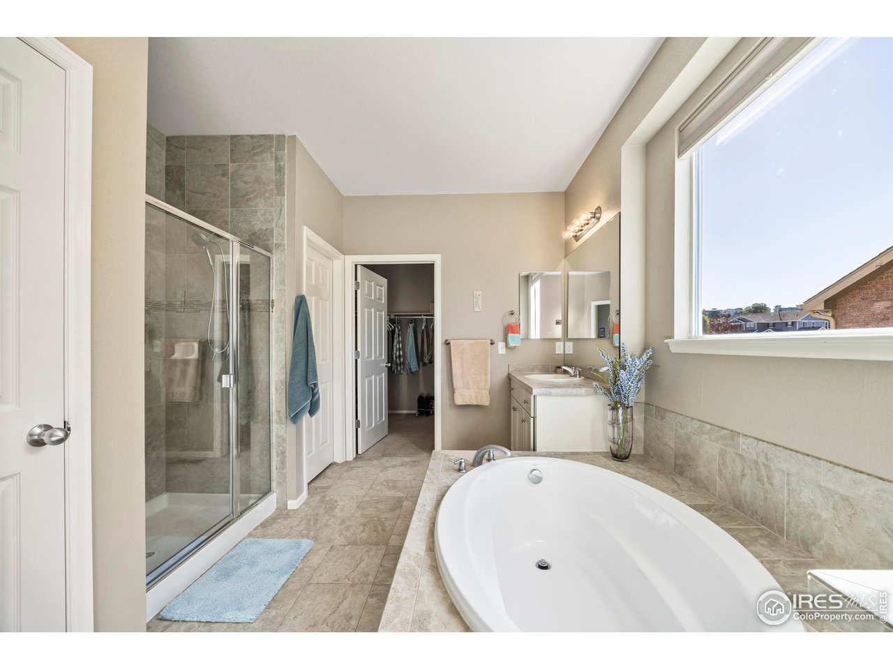 216 Siesta Key Dr