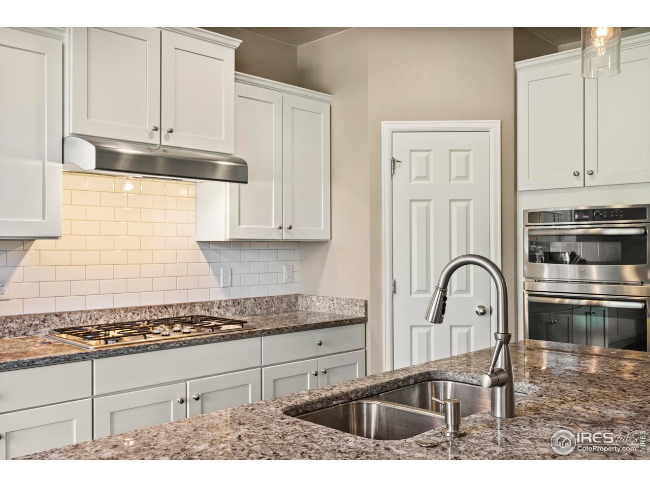 216 Siesta Key Dr