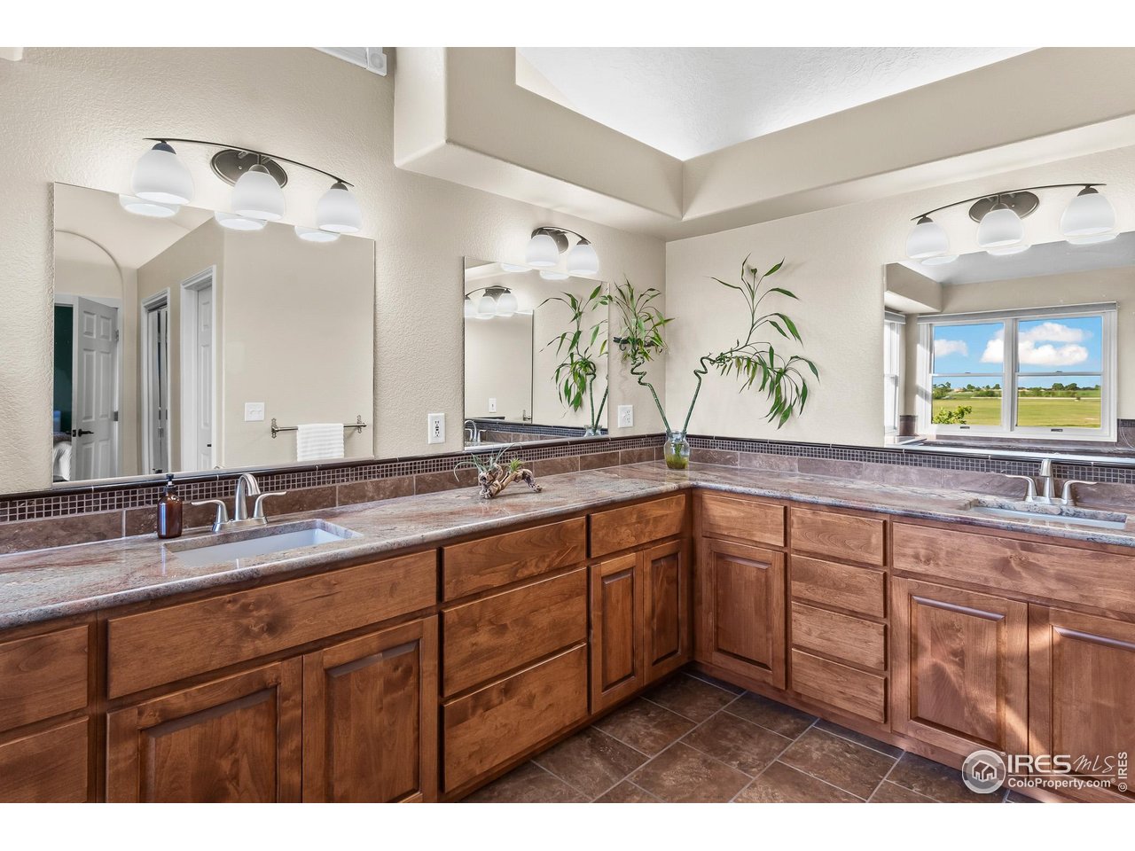 3020 Blue Mountain Ct