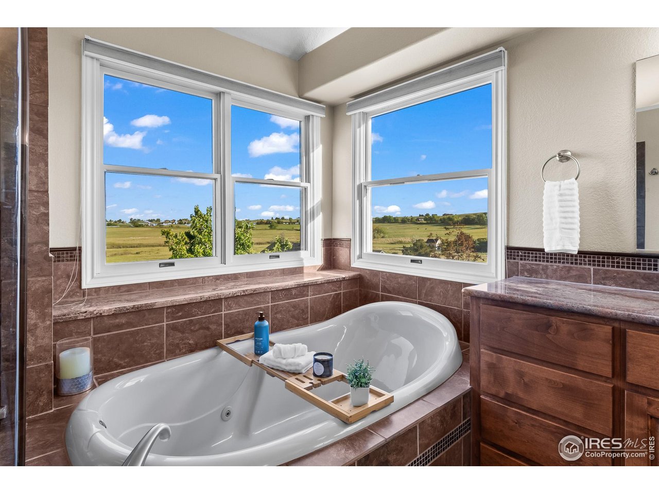 3020 Blue Mountain Ct