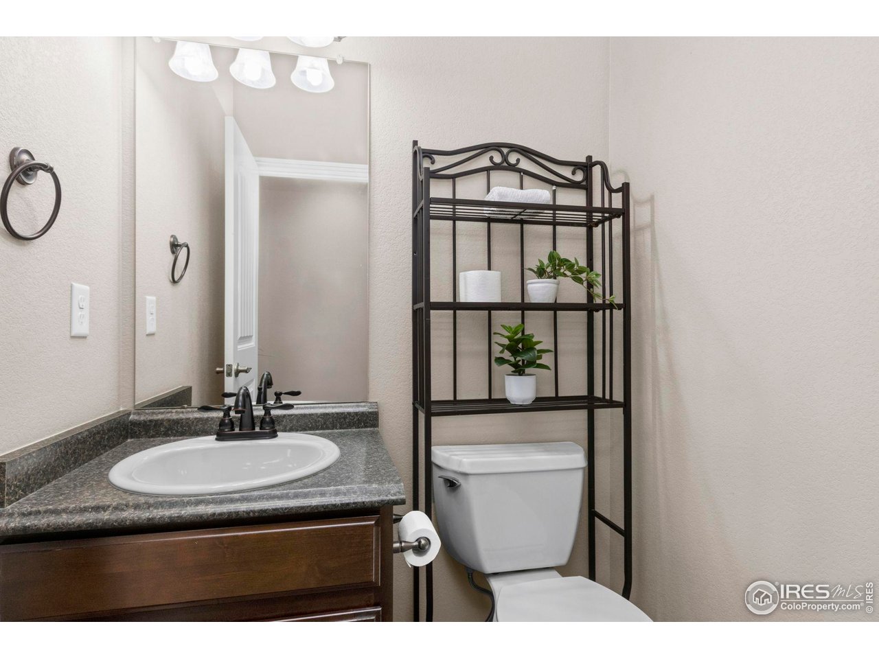 2220 Maid Marian Ct