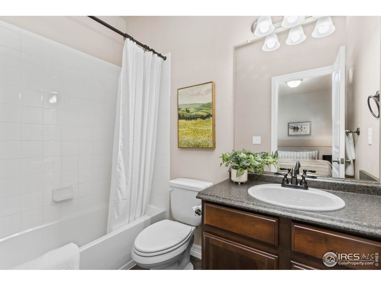 2220 Maid Marian Ct