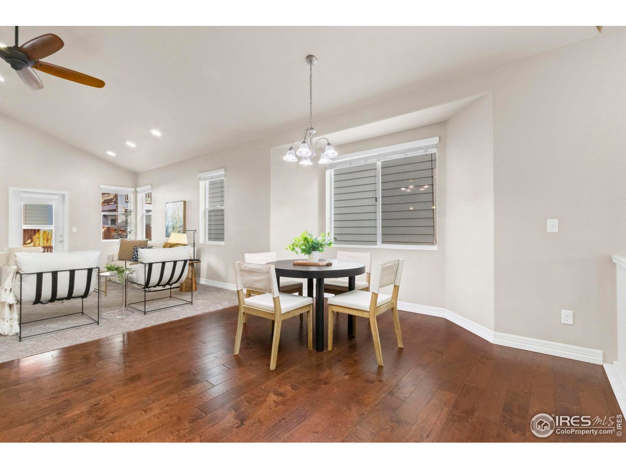 2220 Maid Marian Ct