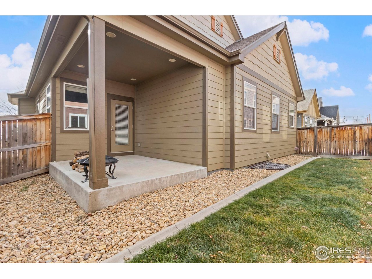 2220 Maid Marian Ct