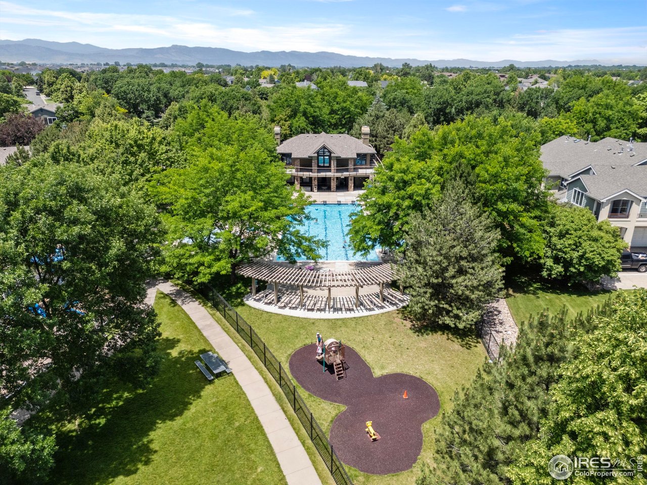 3527 Green Spring Dr