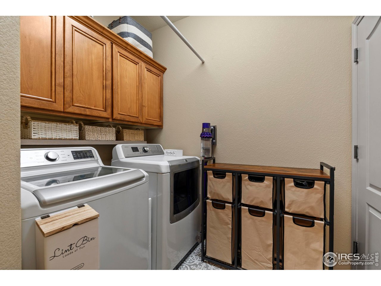 3527 Green Spring Dr