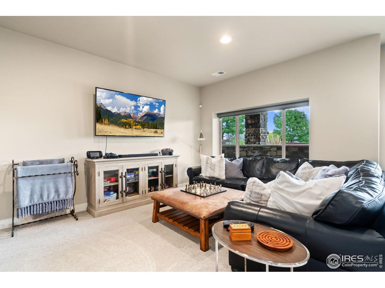 3828 Valley Crest Dr