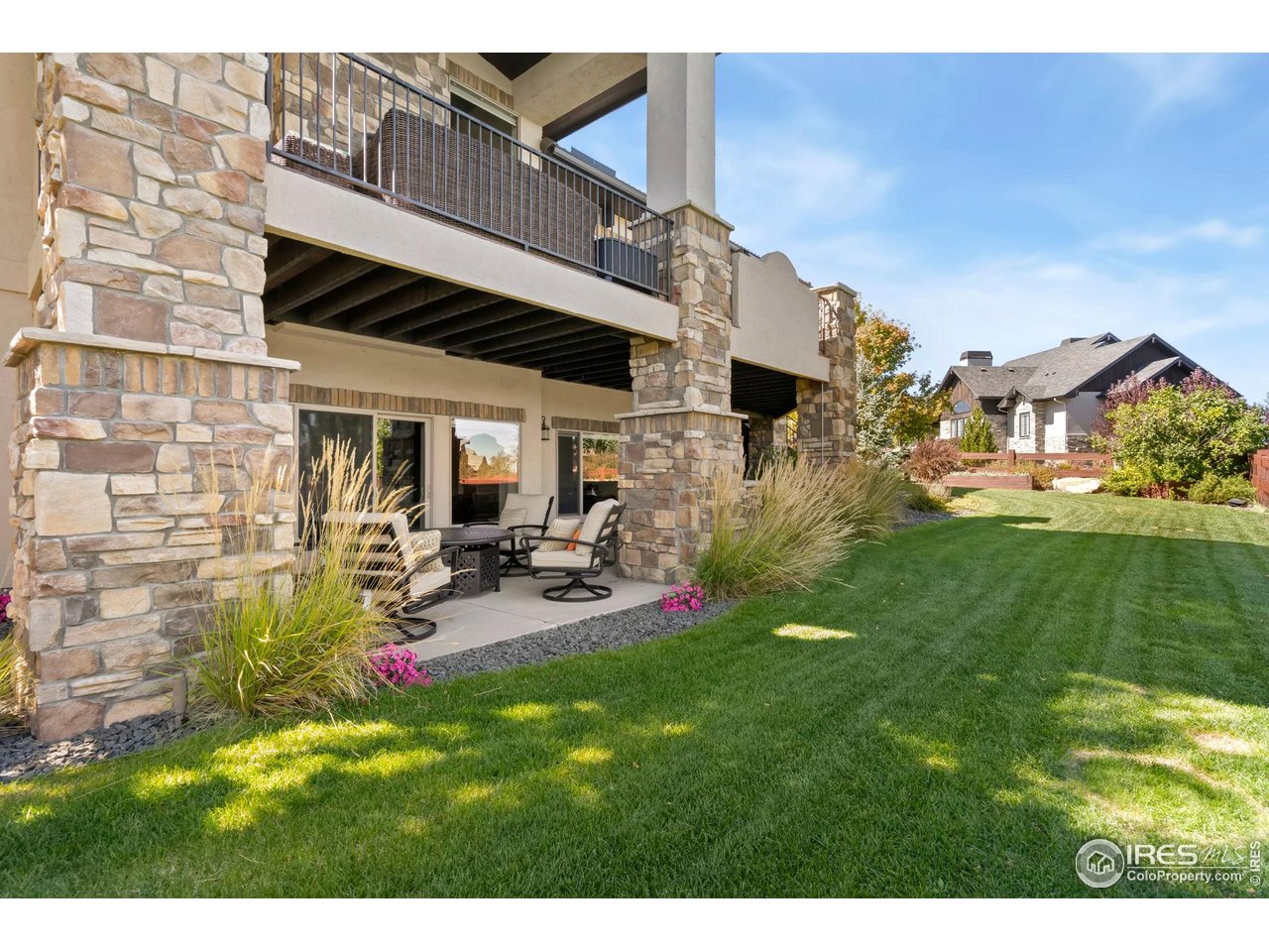 3828 Valley Crest Dr