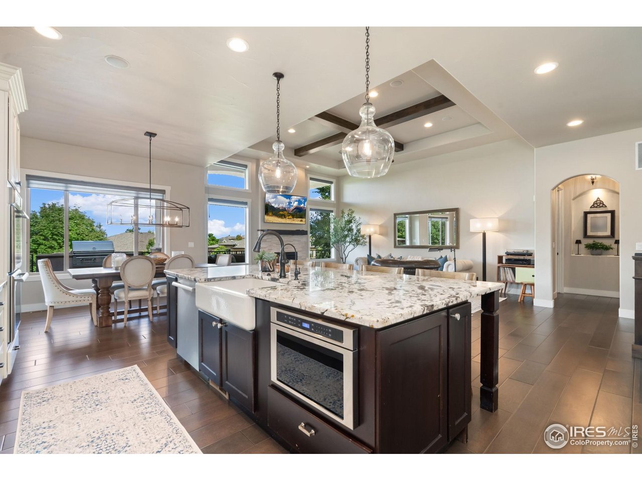 3828 Valley Crest Dr