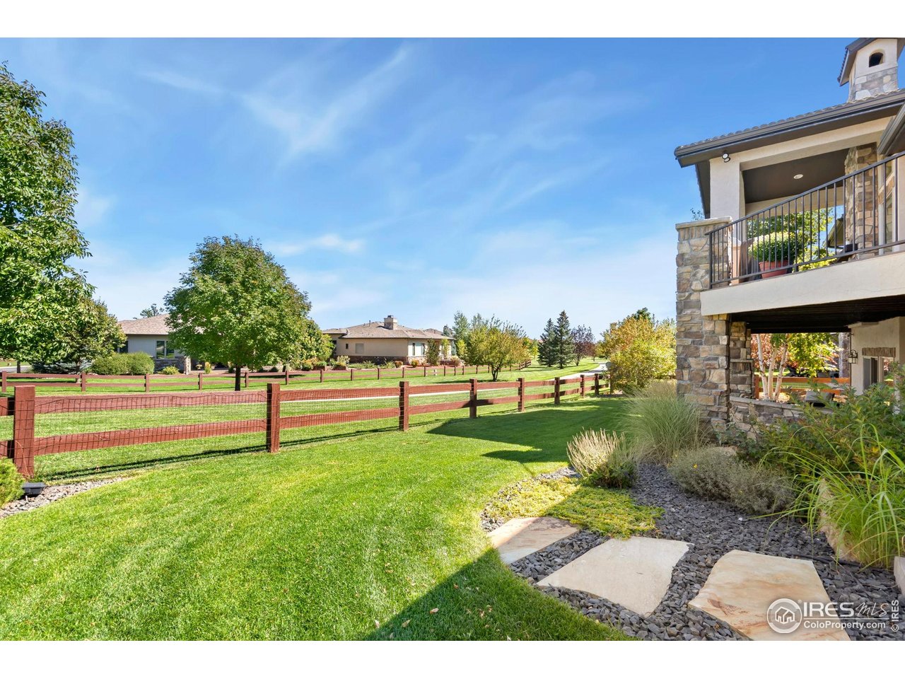 3828 Valley Crest Dr