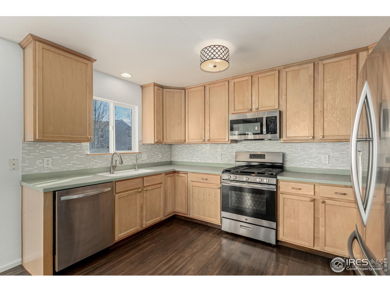 1504 Persian Ave