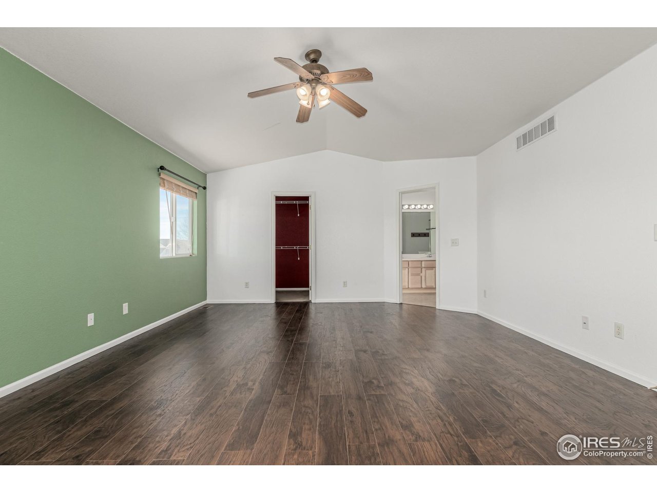 1504 Persian Ave