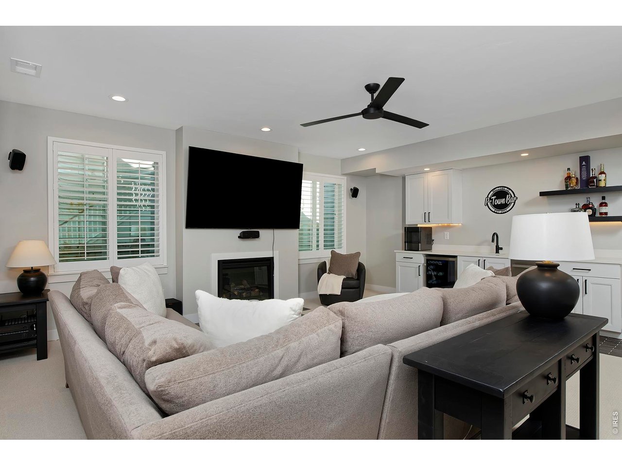 741 Saint Andrews Ln