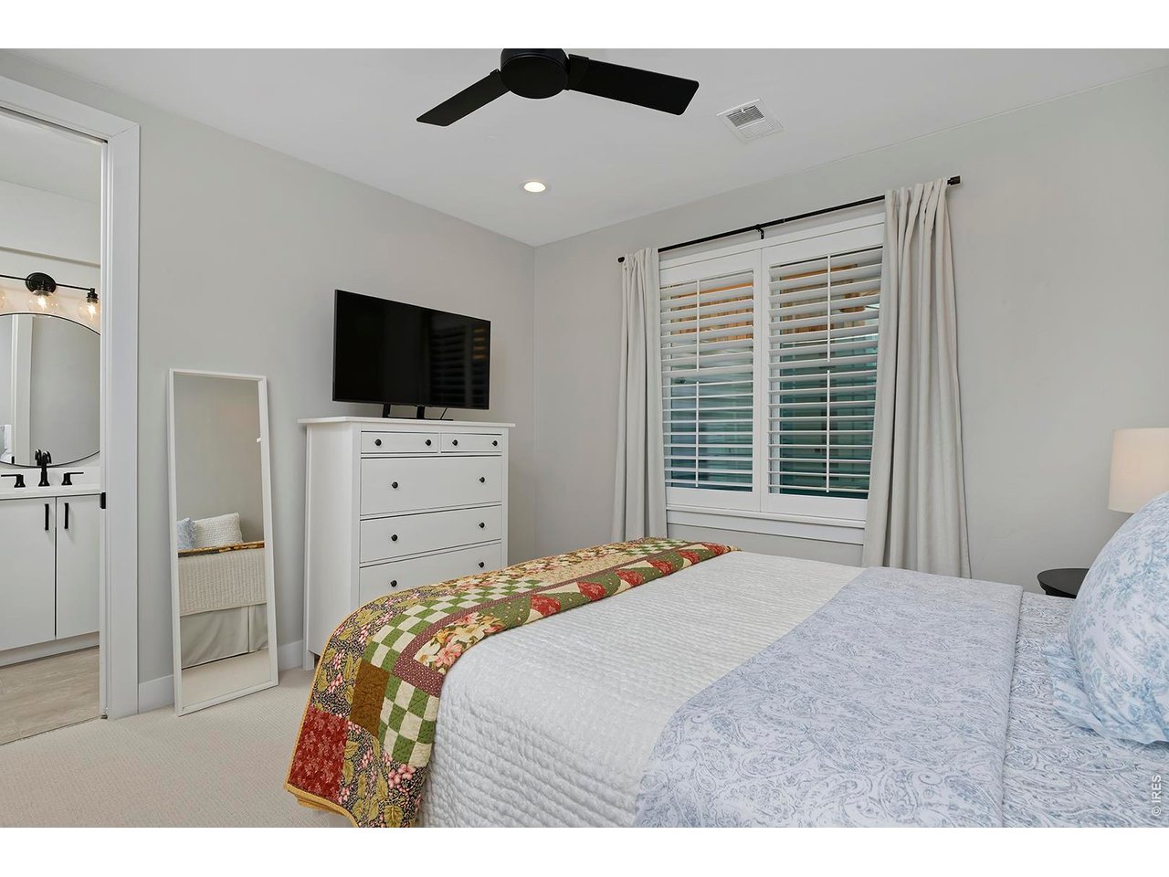 741 Saint Andrews Ln