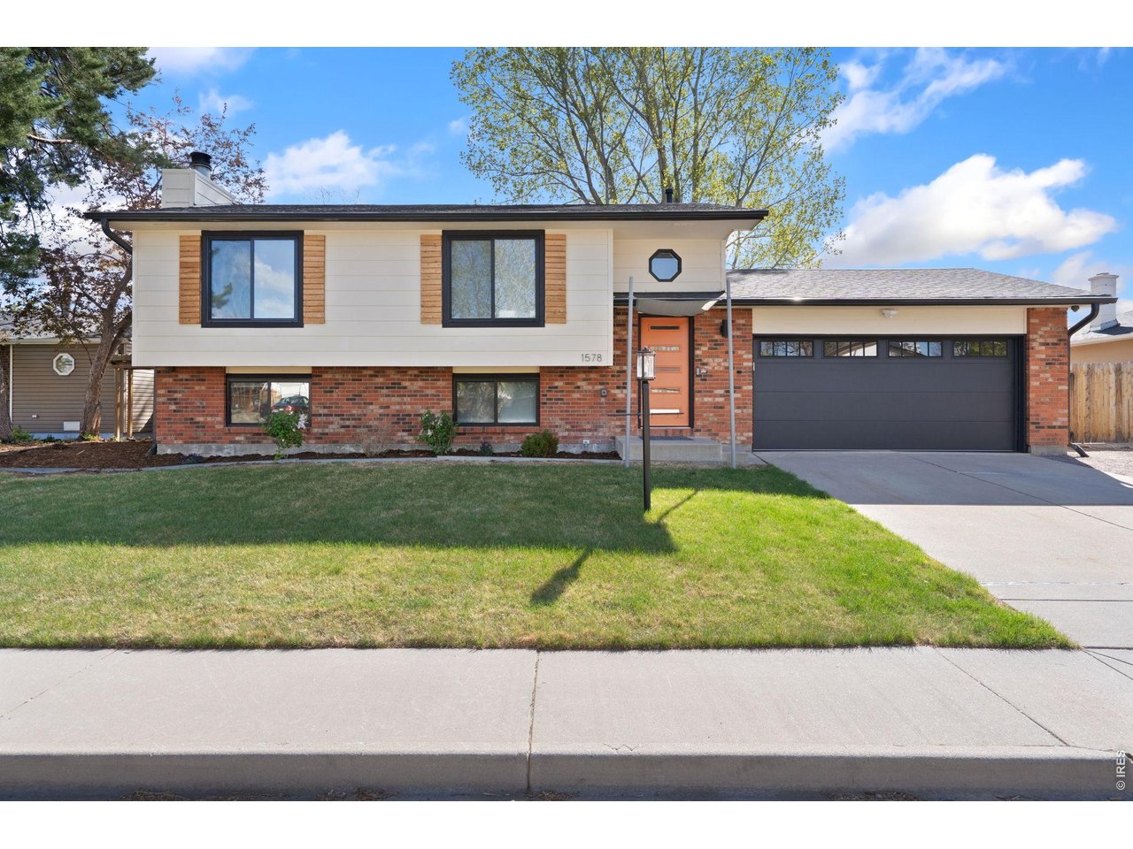 1578 S Del Norte Ave