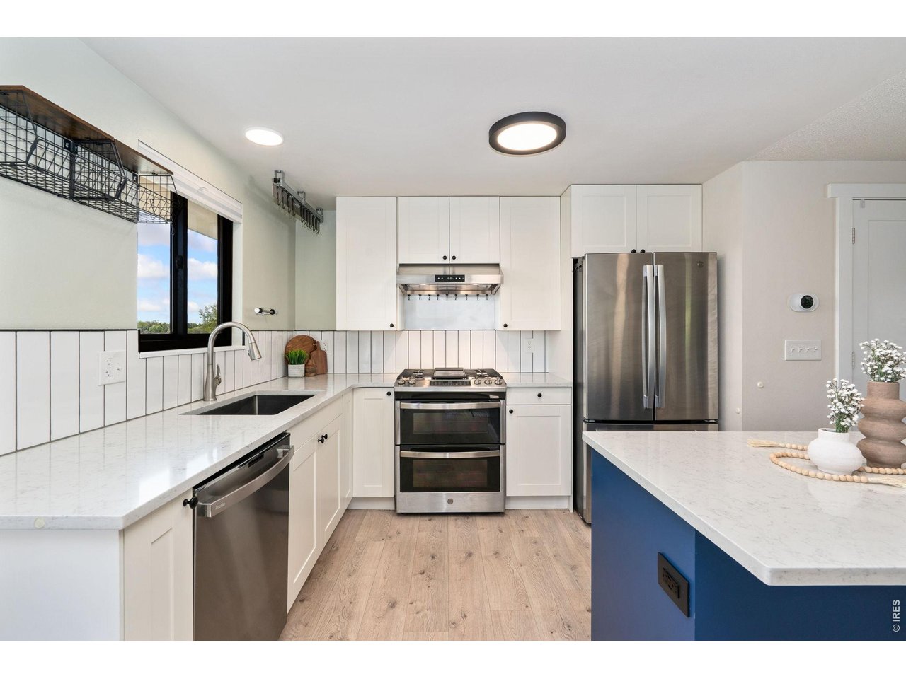 1578 S Del Norte Ave