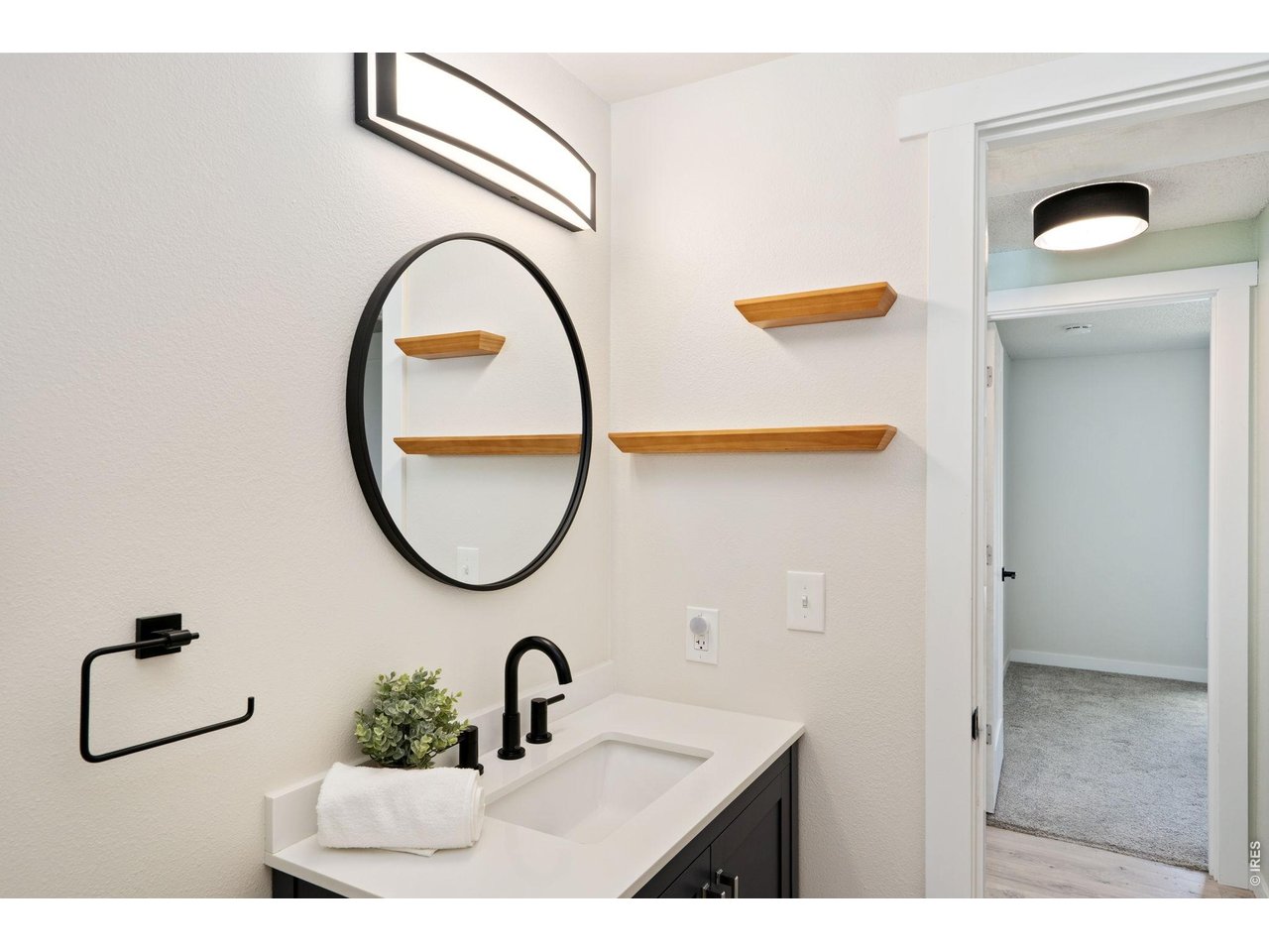 1578 S Del Norte Ave