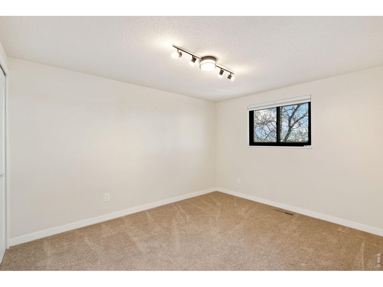 1578 S Del Norte Ave