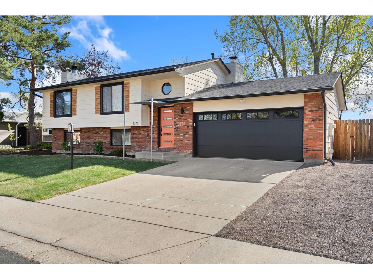 1578 S Del Norte Ave