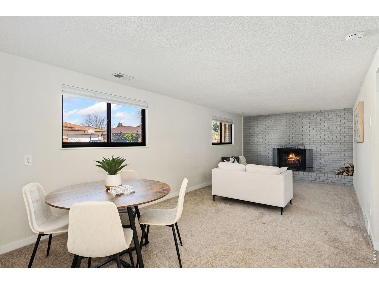 1578 S Del Norte Ave