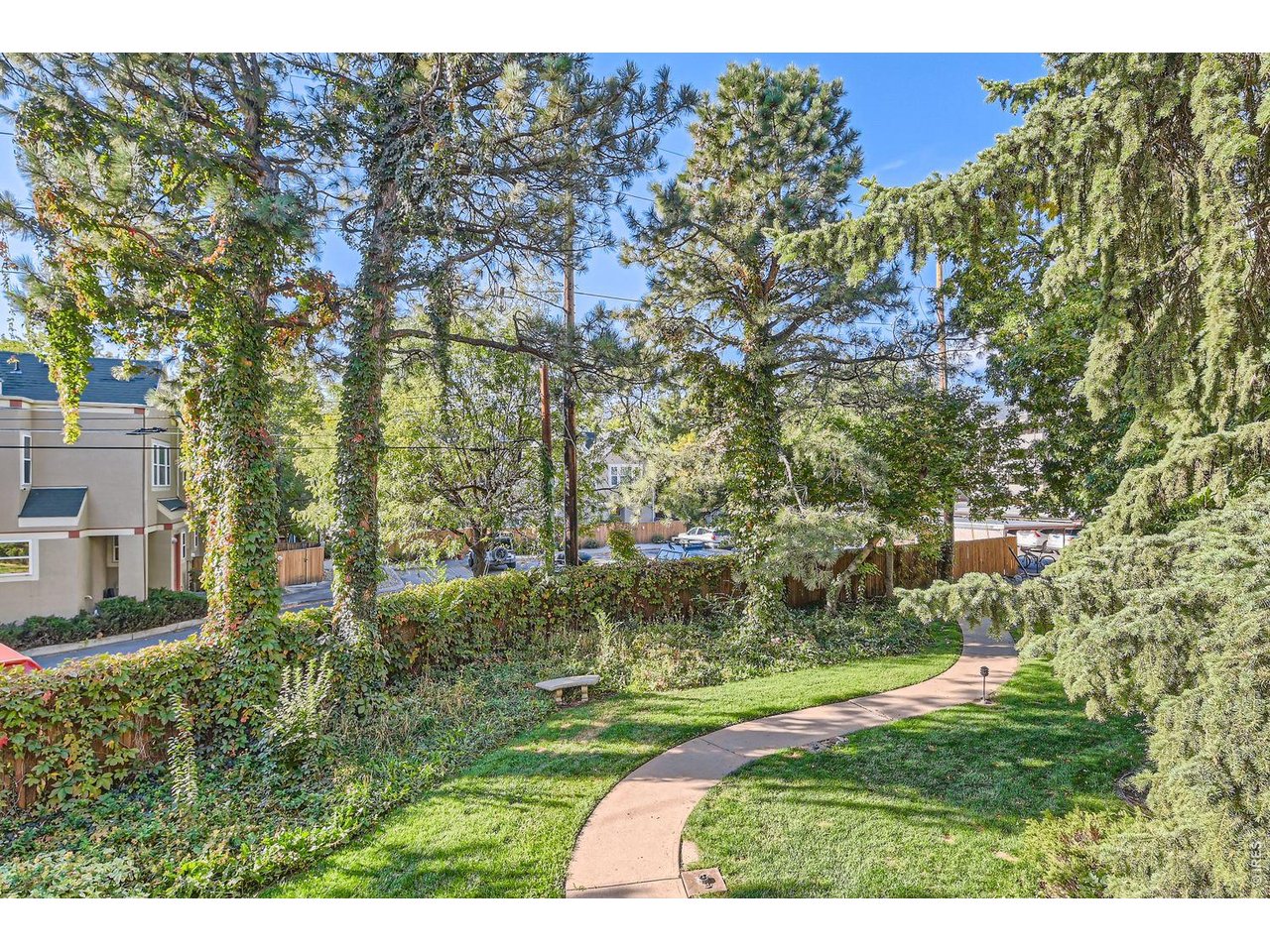 2227 Canyon Blvd B-253