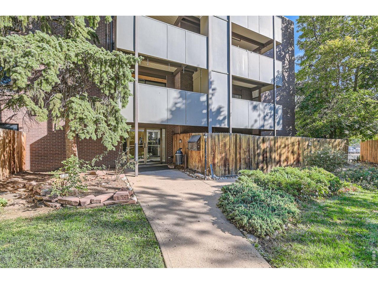 2227 Canyon Blvd B-253