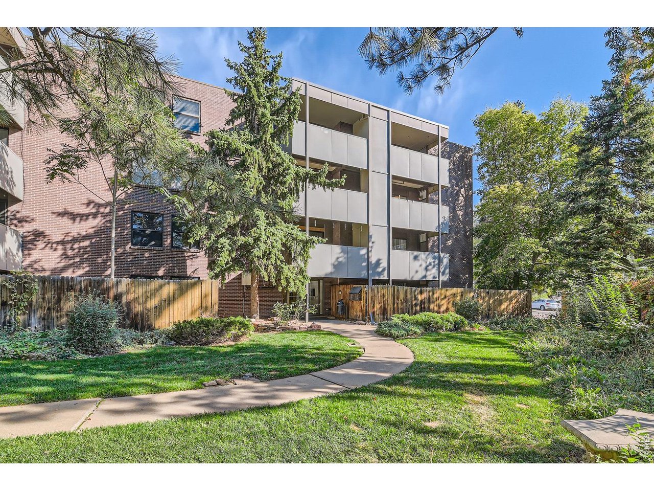 2227 Canyon Blvd B-253