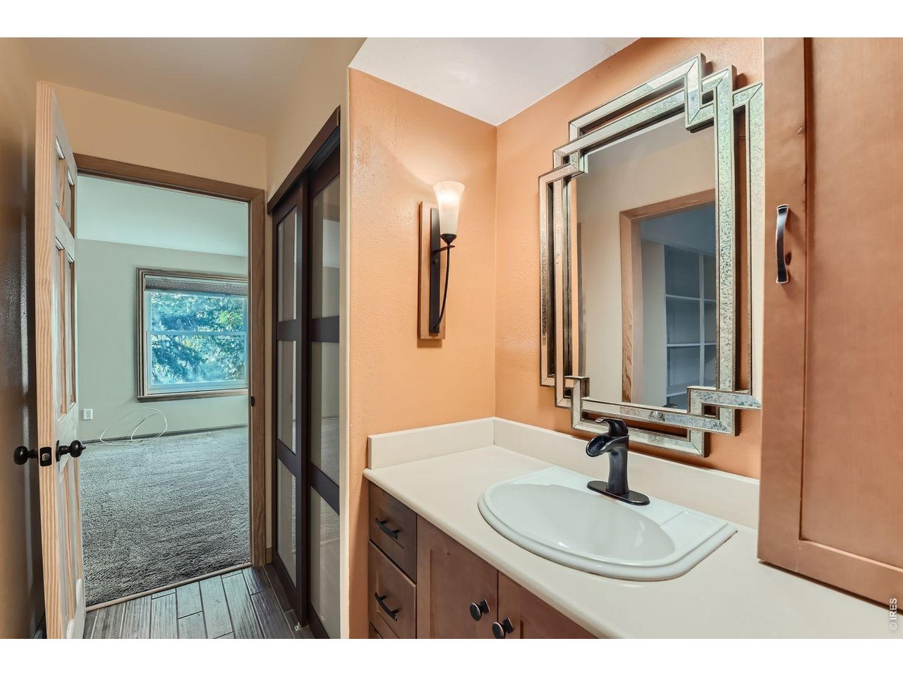 2227 Canyon Blvd B-253