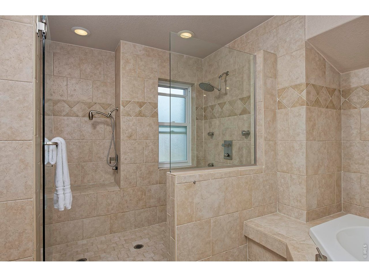 6641 Golf Club Dr