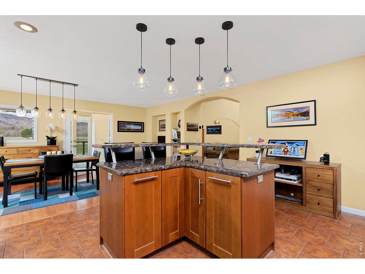 6641 Golf Club Dr